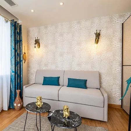 Meuble La Jungle Mandara Beach, Antibes 주앙레핑